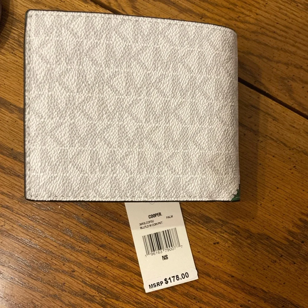 Michael Kors Cooper Bifold Wallet - NWT MSRP $178